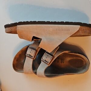 Birkenstock Size 40 Tan Color